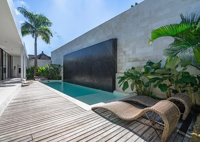 Nina Complex Uluwatu
