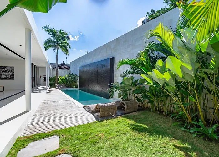 Villa Nina Complex